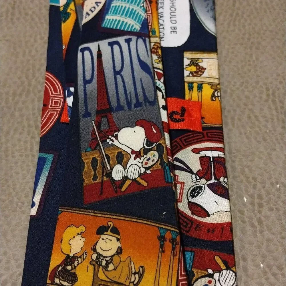 Vintage Peanuts Charlie Brown and Gang World Vacation Men's Tie